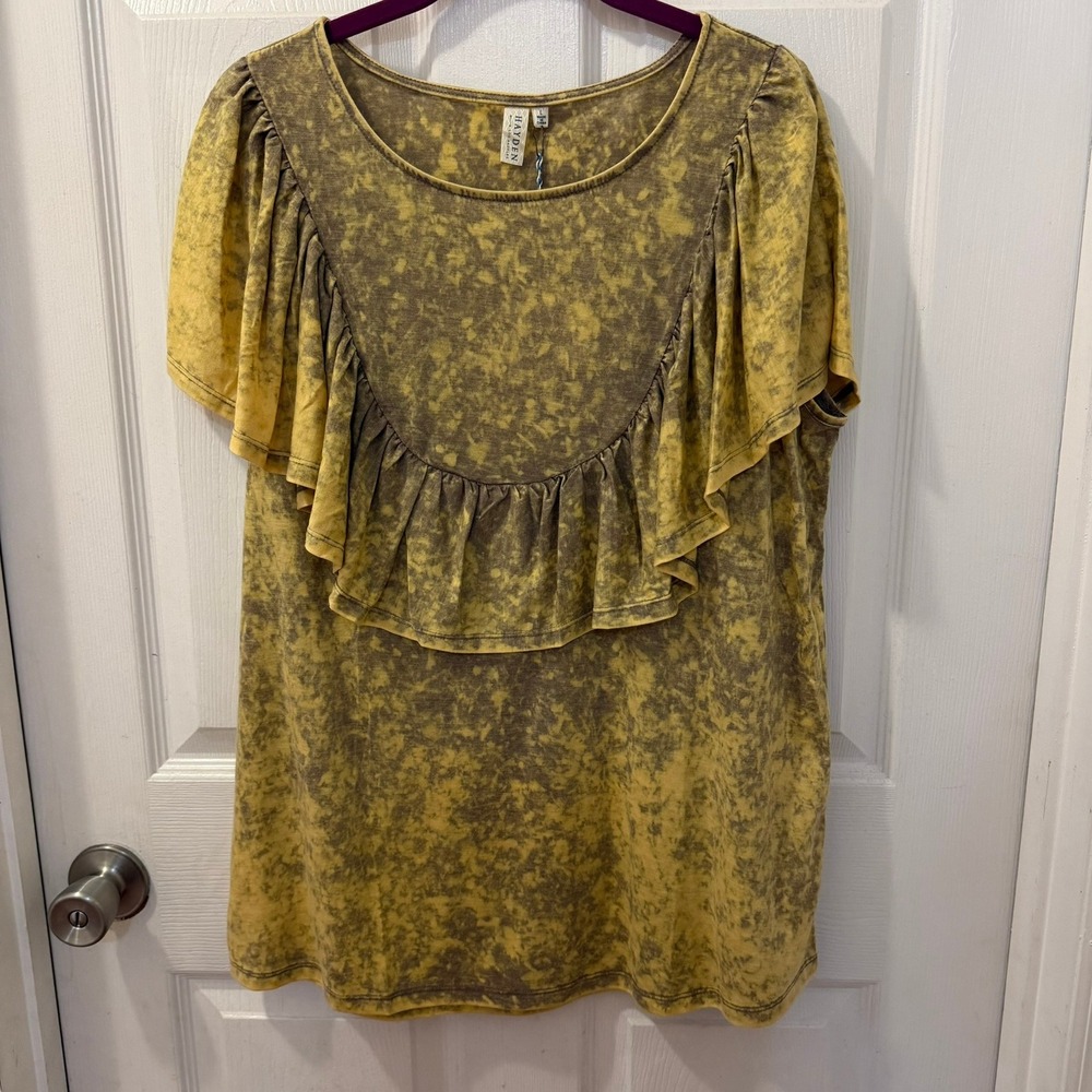 NWT HAYDEN LA Size L Yellow Grey Acid Wash Tie Dye Ruffle Flutter Sleeve Shirt